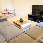 Appartement Nice Avec Balcon Et Parking Prive