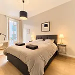 Luxury Homeplace In Center Apartment