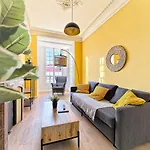 Luxury Homeplace In Center