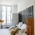 Apartment 302b Beautiful Refurbished Downtown / Ac *