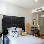 302b Beautiful Refurbished Downtown / Ac Nice