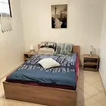 Apartment Dans Nicoise *