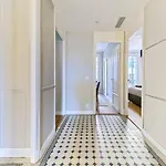 Luxury Homeplace In Center *