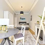 Luxury Homeplace In Center *