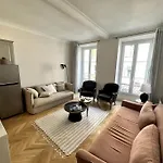 Luxurious Carre D\'Or Apt, Steps Away From The Sea