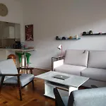 Centre