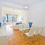 Promenade Des - Sea View 2bdr By B'your Holiday home Nice