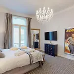 Silver Suite Five Stars Holiday House