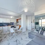 Family Sea View