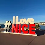 Palais Elisabeth Promenade Des * Nice