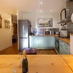 Spacious And Bright Flat Close To The : Heart Of Old * Nice