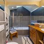 Spacious And Bright Flat Close To The : Heart Of Old Apartment Nice