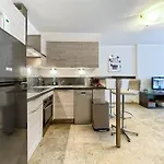 Superbe Appartement Pres De La Gare-Clim-Wifi-Espace Dedie Au Travail