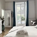 Superbe Appartement De 105 M2, Hyper Centre Avec Terrasse, Parking, A 5 Min De La Mer