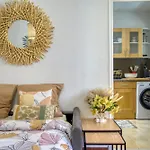 Cosy, Modern, Fully Equipped, Air Conditioning, Nice Historical, Old Town, 1Minute Walk From Beach - \