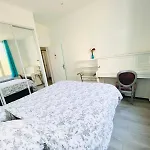 2 Pieces Neuf Wifi Quartier Borriglione