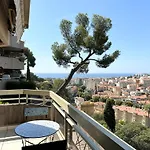 Apartment Nice, Grand Studio - Piscine - Terrasse Vue Mer