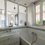 Iris Villa *