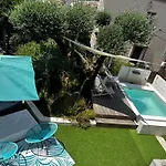 Villa Iris