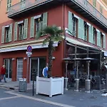 Aparthotel Riviera Nice Cote D\'Azur - Old Town - Studio Ac - Sea View - 50M Promenade Des Anglais- La Maison Linda