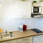 #36 Liberte, 5 Minutes De La Plage/ac Apartment