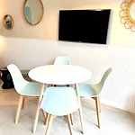 Apartment Dante Riviera *