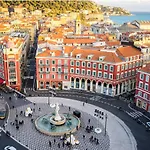 Appartement 4 Couchages Idealement Place Promenade Des Anglais / Cours Saleya