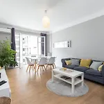 Ultra Central Large 2 Bdr Near Massena Square