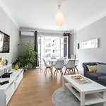 Ultra Large 2 Bdr Near Massena Square