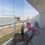 L17 Arenas 3 Balconies 5mins To The Sea * Nice