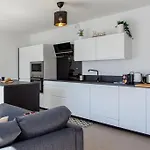 L17 Arenas 3 Balconies 5mins To The Sea * Nice