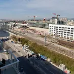 L17 Arenas 3 Balconies 5mins To The Sea Apartment *