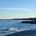 Cozy Studio Near Promenade