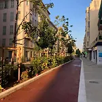 T3 carré d’or plein centre