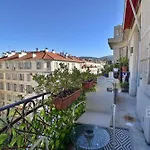 Bright Apartment In The Heart Of Nice