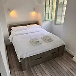 Apartment Carre D'or: Very Calm Cozy 2br, With Wi-fi *