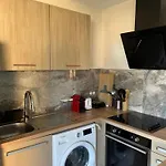 Studio Elegant Avec Acces A La Piscine