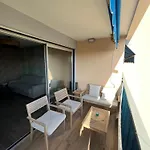 Elegant Avec Acces A La Piscine Apartment *