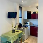Fshh Aparthotel