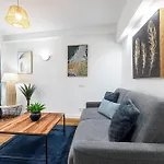 Pretty & Quiet Studio In Port Area