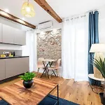 Apartment Pretty & Quiet In Port Area Nice