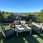 Holiday home De Charme 6 Pieces Avec Vue Sur Les Hauteurs De *