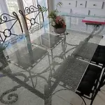 2 Pieces Proche Aeroport