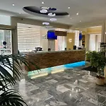 Busby Hotel 3*