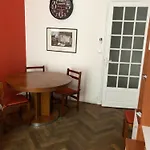 Station Apartment *