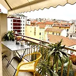 Apartment Center Aviva's-home Nice