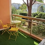2 Pieces Au Calme Avec Terrasse Et Climatisation Apartment *