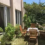 Nice, Studio Dans Villa Dans Un Ecrin De Nature