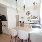 Apartment Cocooning Atmosphere Old