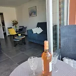 Apartment Pretty Flat, 100m Promenade In City Center